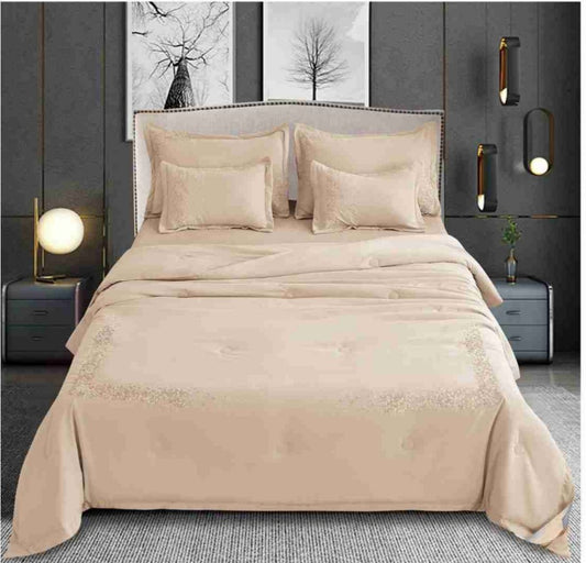 Aero Luxury Summer Comforter Set