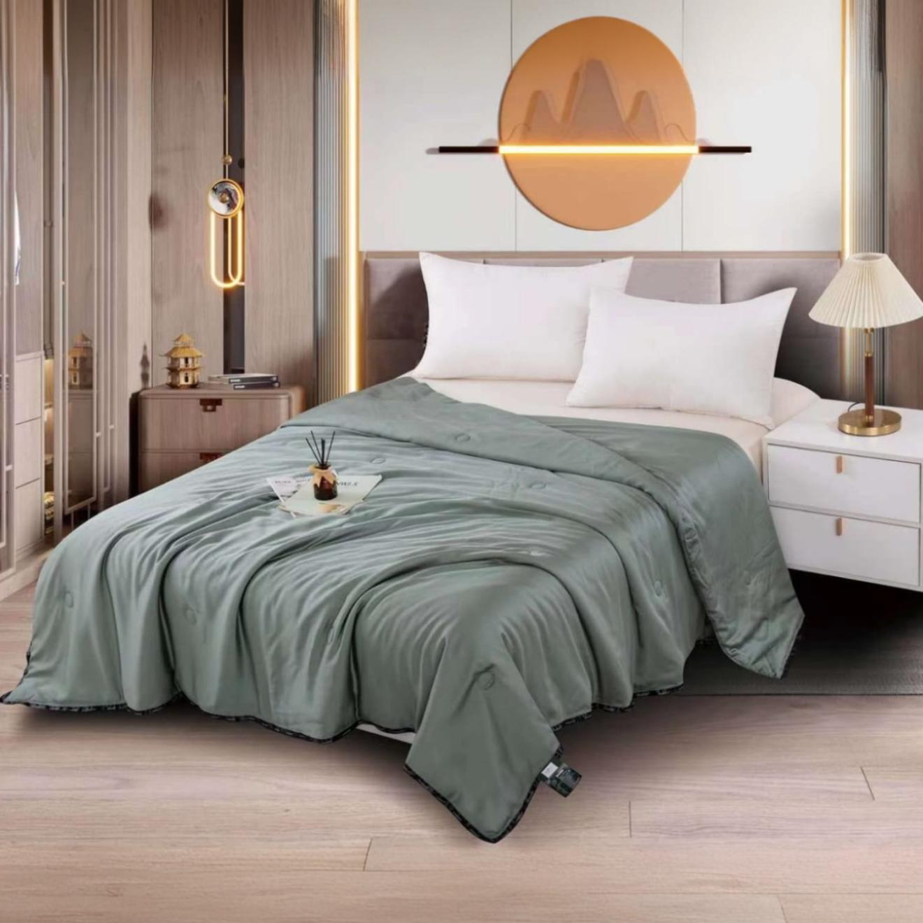 Becker Comforter