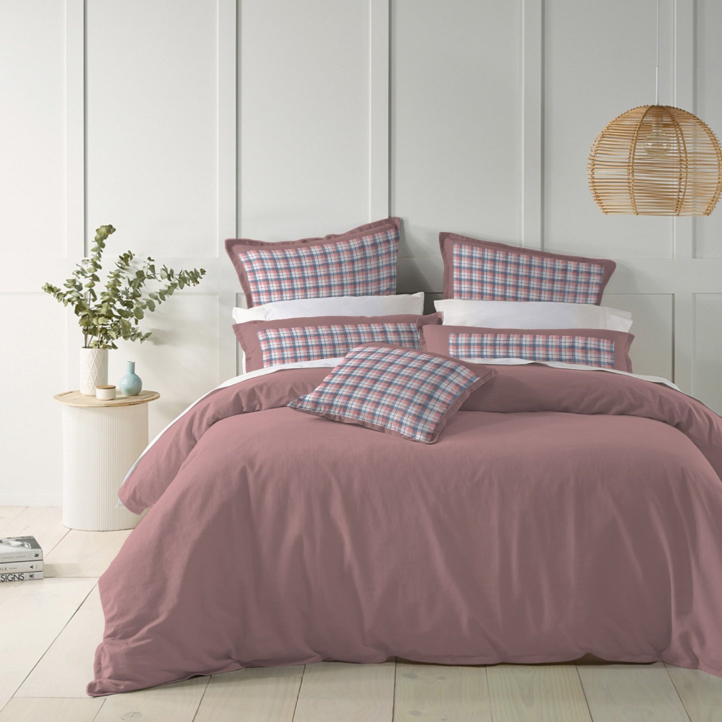 Allison Bedsheet Set