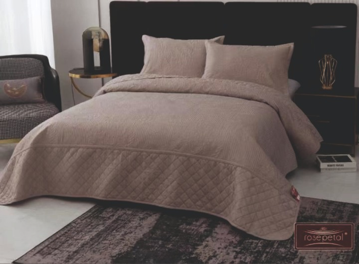 Benita Bedcover