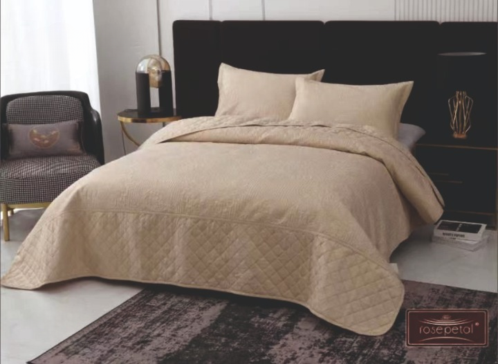 Benita Bedcover