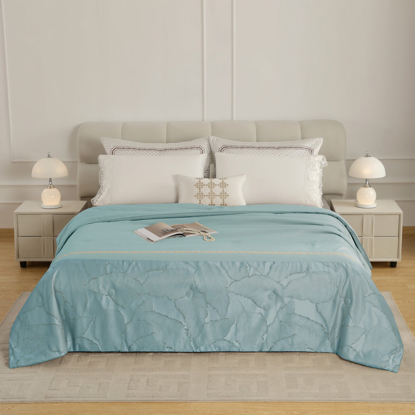 Ambiant Double Comforter