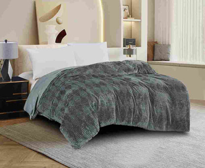Lyra Winter Comforter