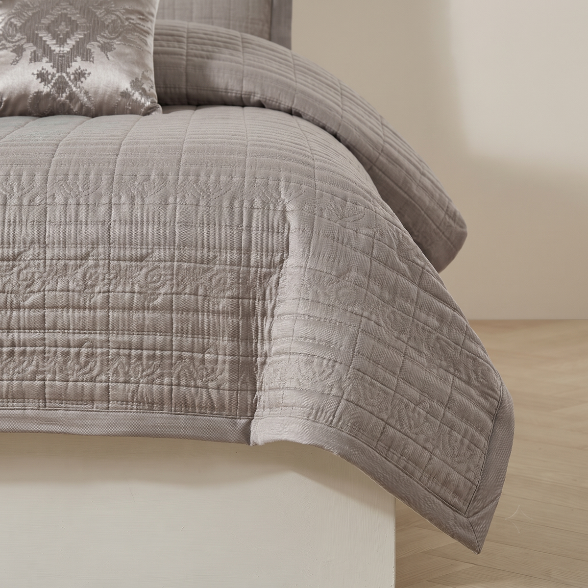 Carlos Premium Bedcover Set