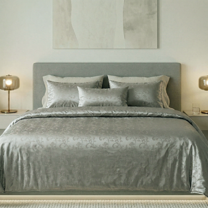 Nesta Luxury Summer Comforter Set