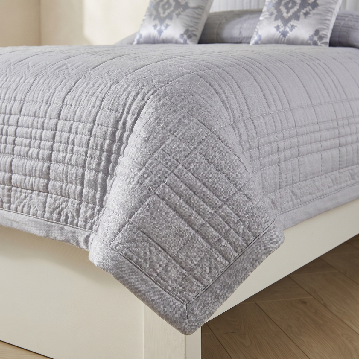 Carlos Premium Bedcover Set